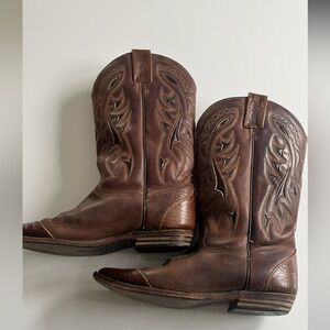 Source Unknown Brown Heeled Boots
